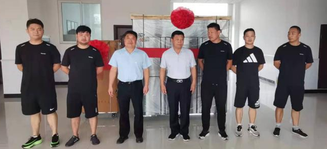 军民共进促发展，鱼水互助见真情